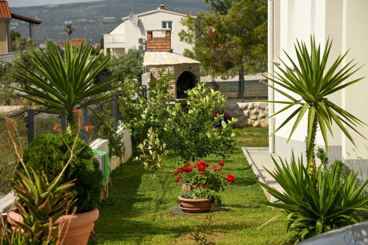 Holiday Home Mb Ražanj Exterior foto