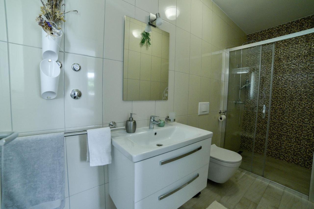 Holiday Home Mb Ražanj Exterior foto