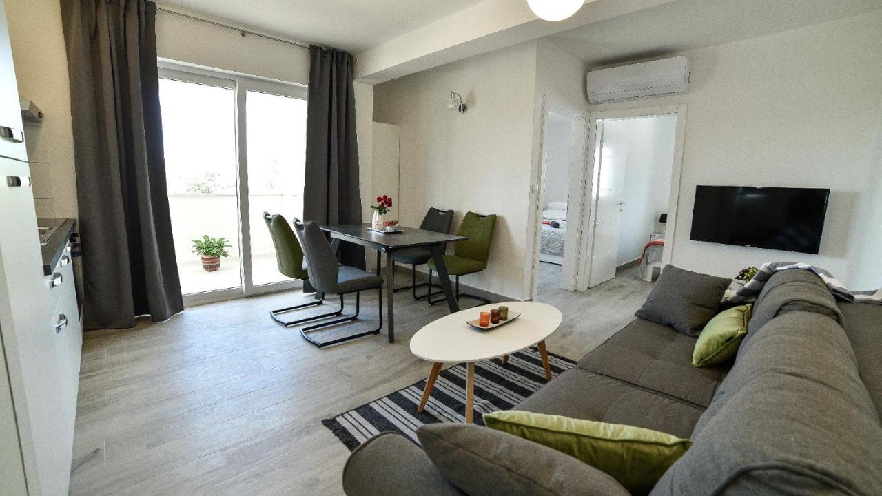 Holiday Home Mb Ražanj Exterior foto